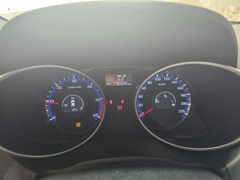 Hyundai iX35 1.7 CRDi 2WD Xpossible
