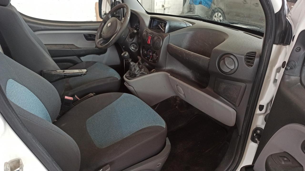 2x Fiat Doblo Doblò 1.6 16V Natural Power 2010/2008