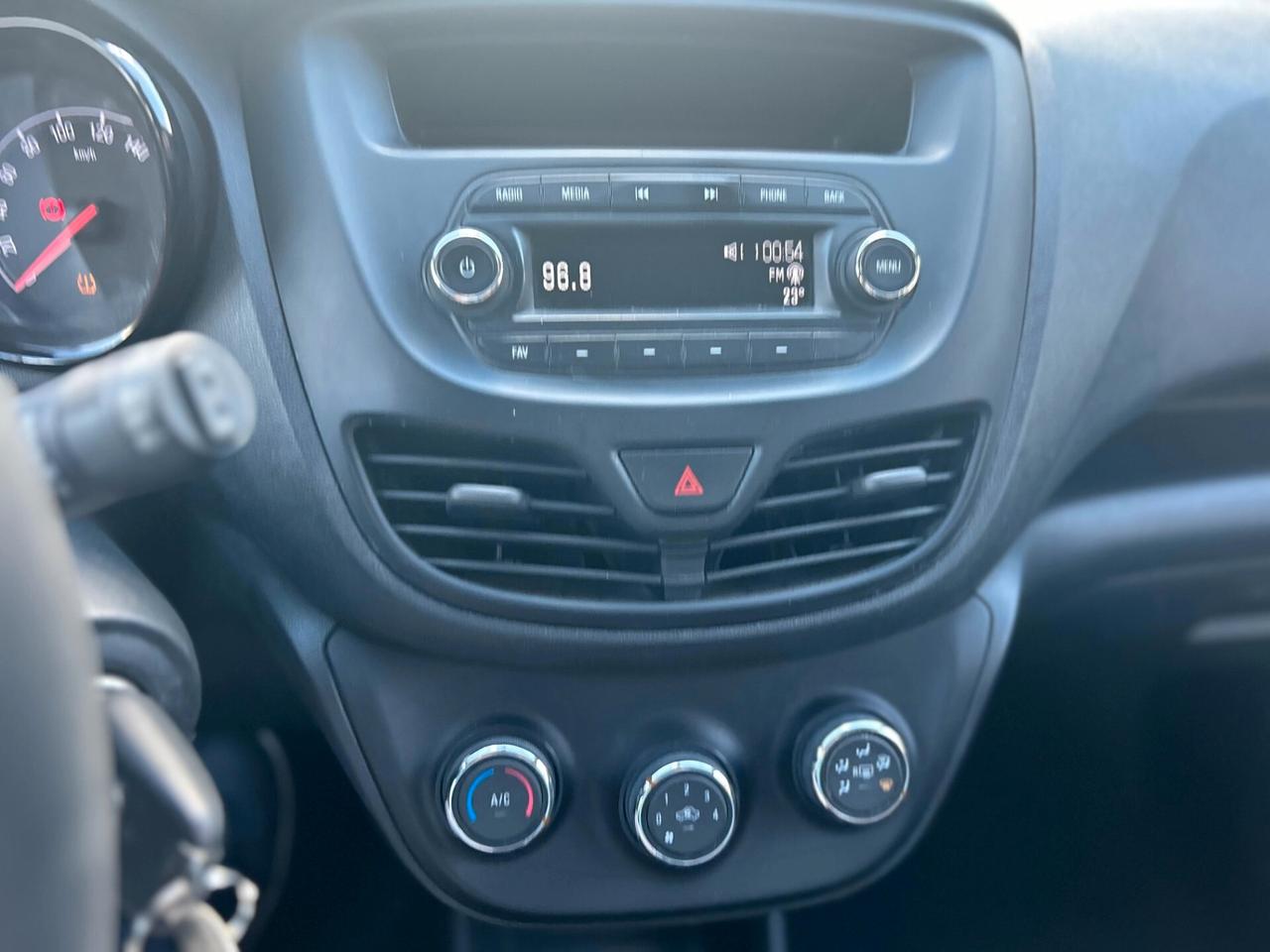 Opel Karl Rocks 1.0 73 CV