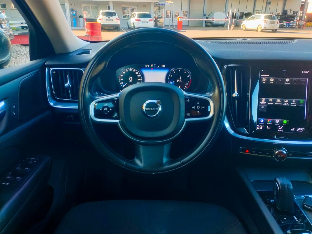 Volvo V60 B4 Geartronic Momentum Business Pro