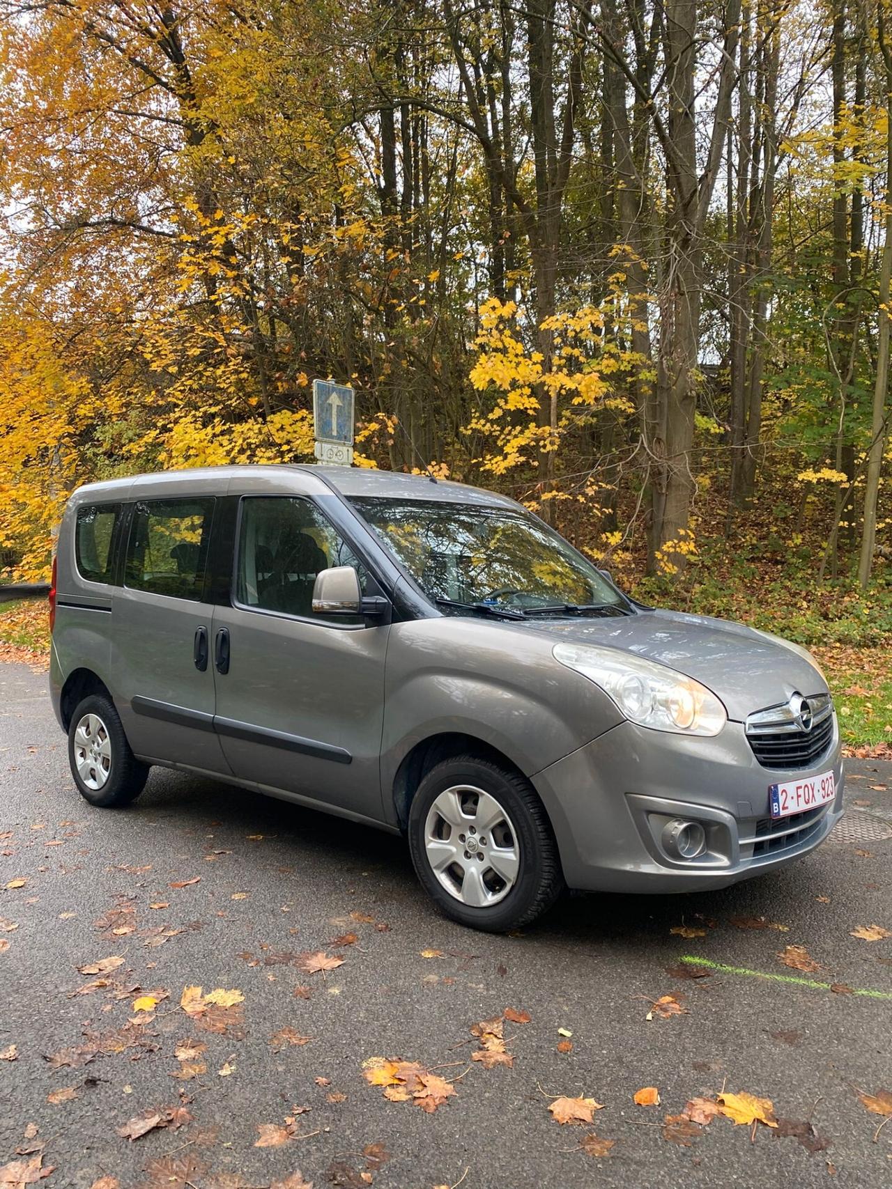 Opel Combo OPEL COMBO 1.6 CDTI CV. 105 5 POSTI