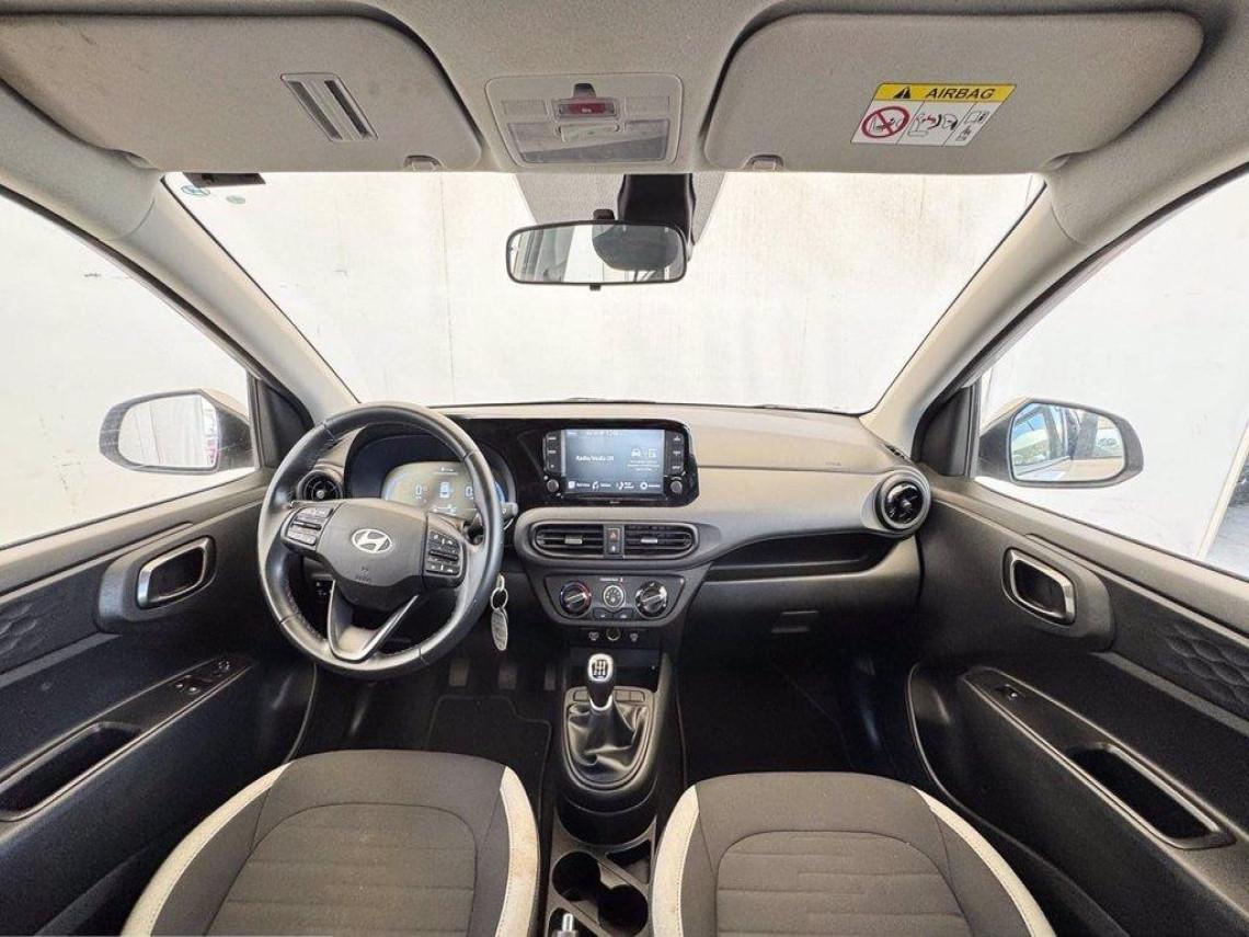 HYUNDAI i10 1 0 mpi connectline navi pack