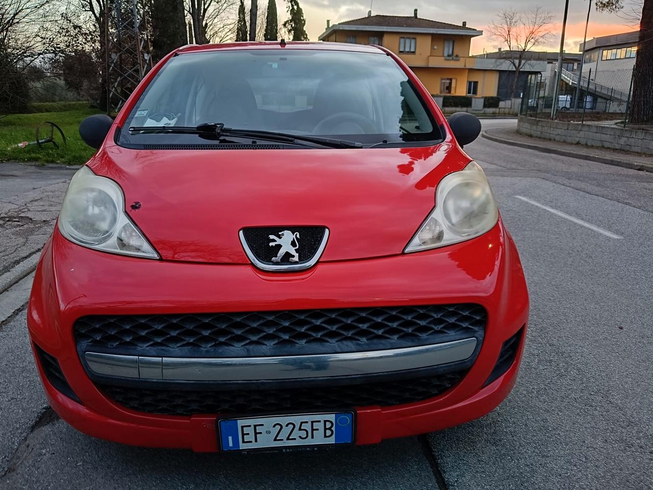Peugeot 107 1.0 benzina