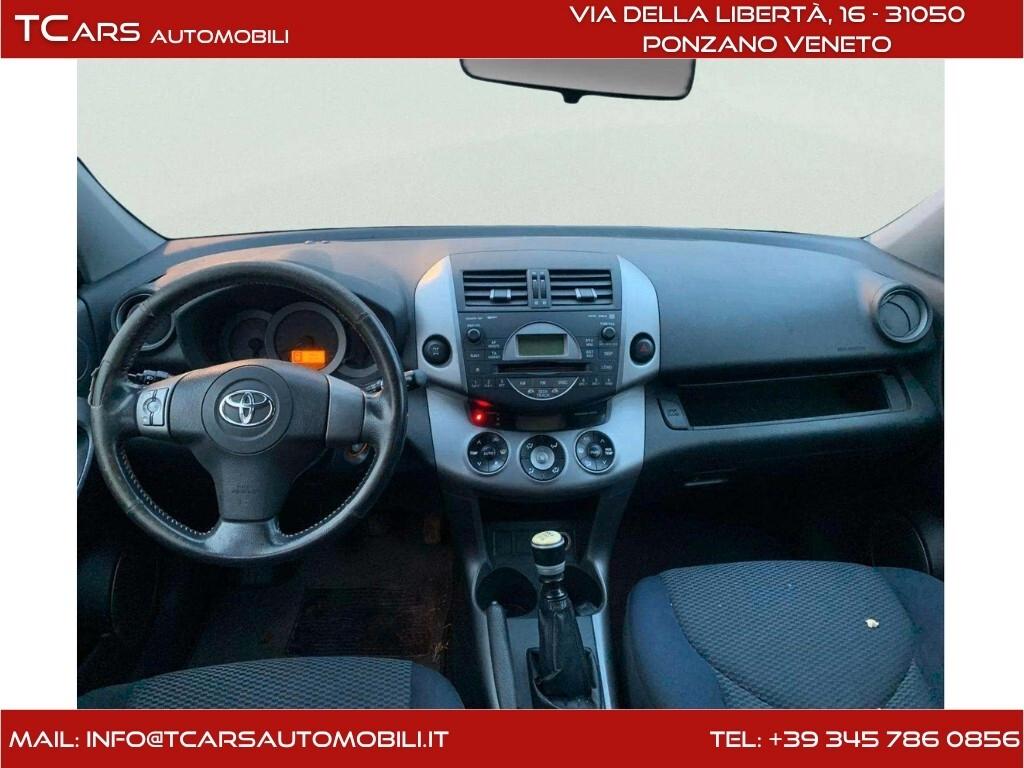 TOYOTA RAV4 2.2 DIESEL - GARANZIA TCARS - NEOPAT.