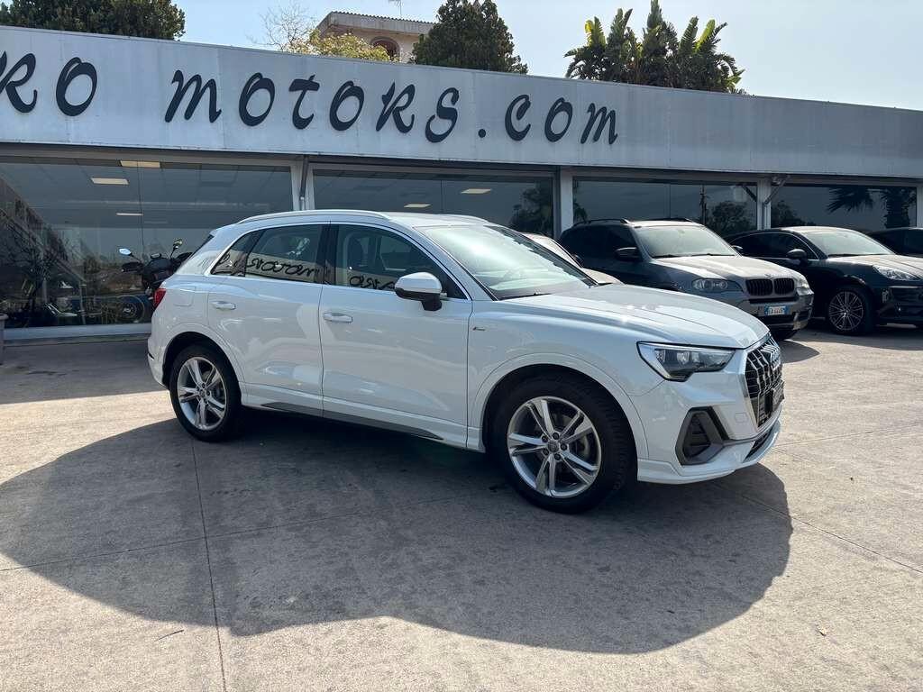 Audi Q3 35 TDI S tronic line edition IVA ESPOSTA Tua a solo 249 Euro al mese