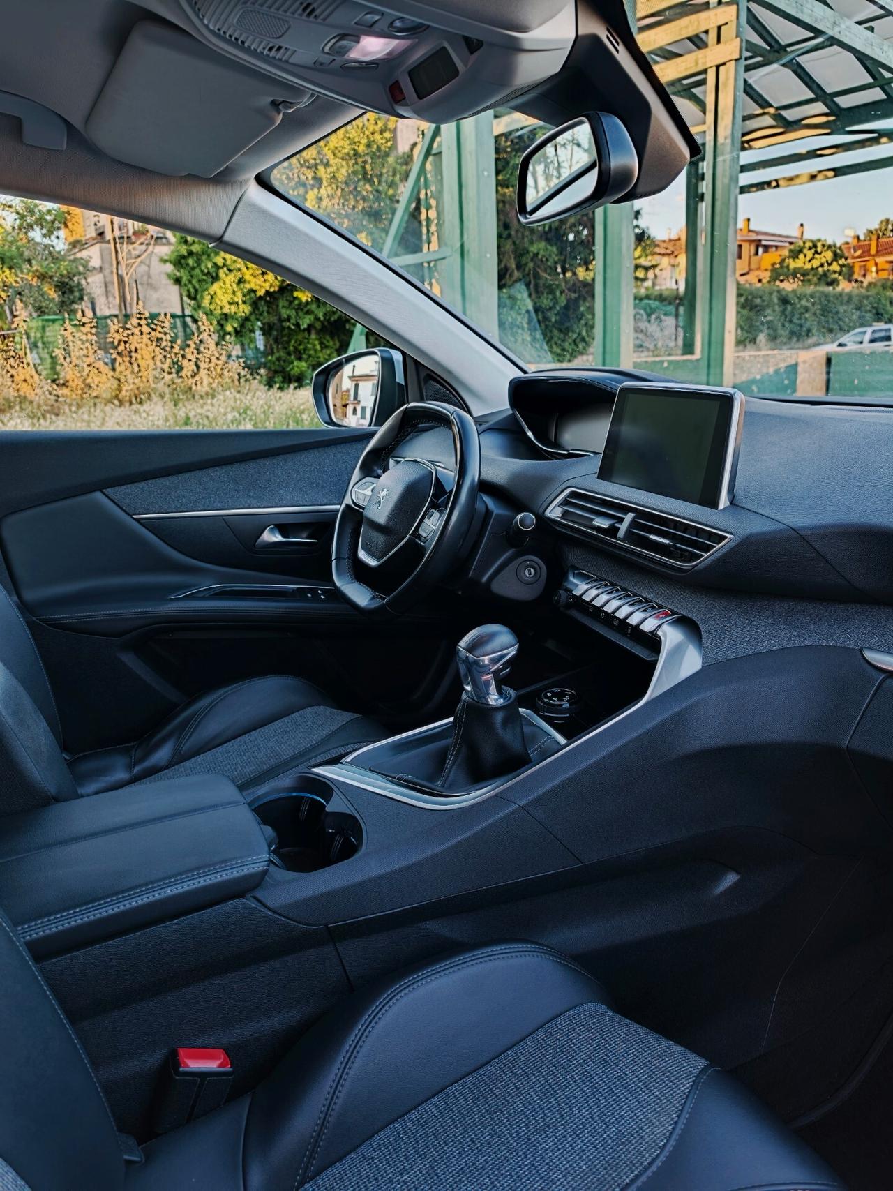 Peugeot 3008 1.2 Allure | 163.000 km Garanzia 12 Mesi