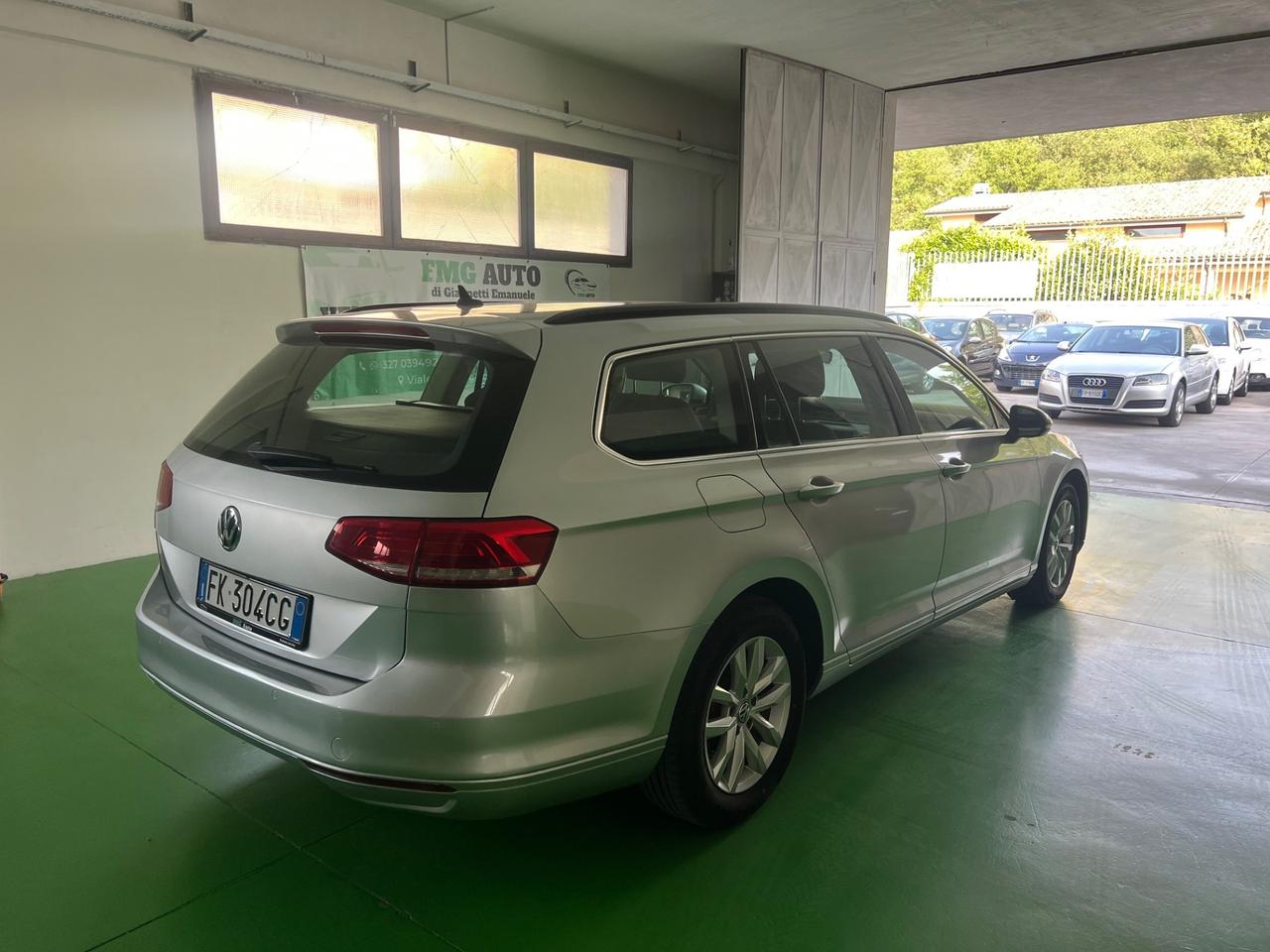 Volkswagen Passat Variant 1.6 TDI DSG Comfortline