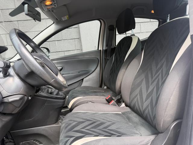LANCIA Ypsilon 1.2 69 CV 5 porte Platinum