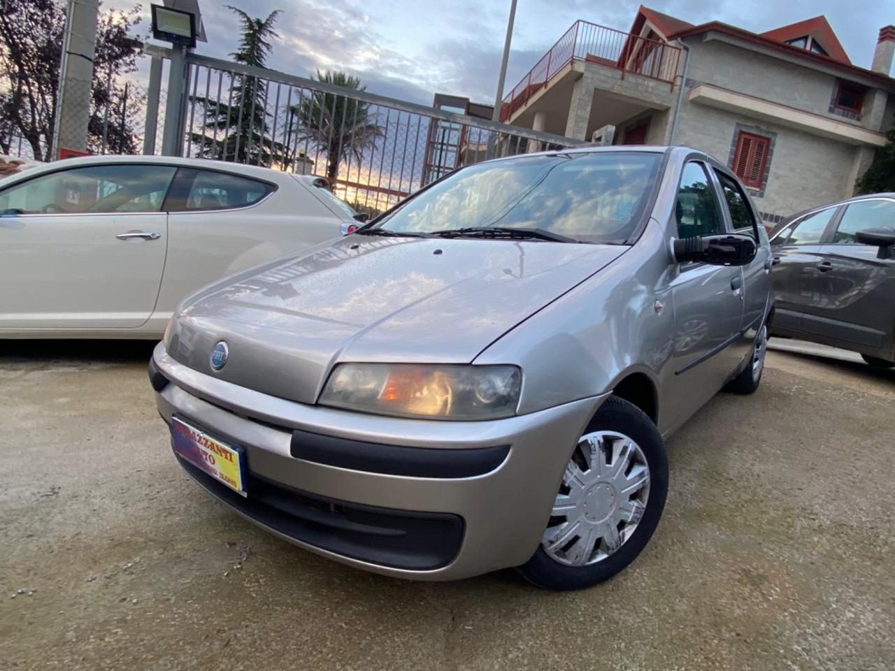 Fiat Punto 1.2i cat 5 porte CLIMA UNICOPRO2003