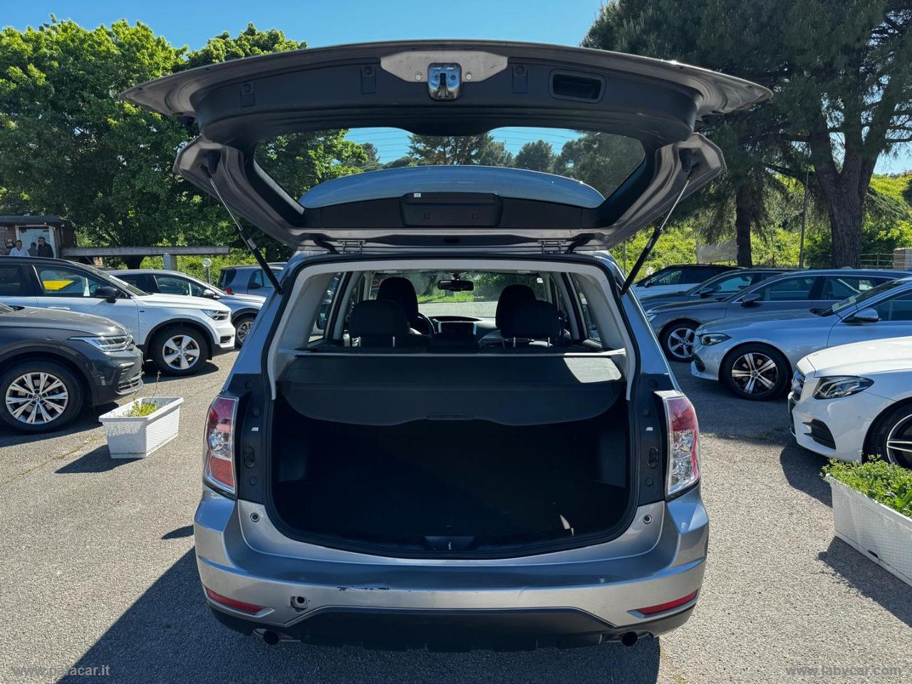 SUBARU Forester 2.0XS Bi-Fuel Trend
