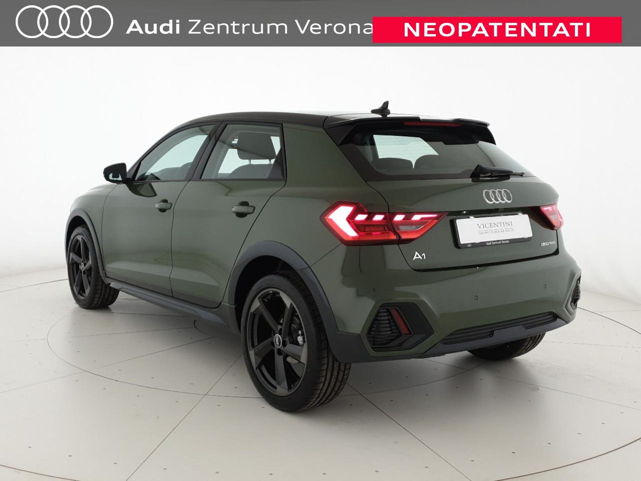 Allstreet 30TFSI 116CV S tronic Identity Contrast