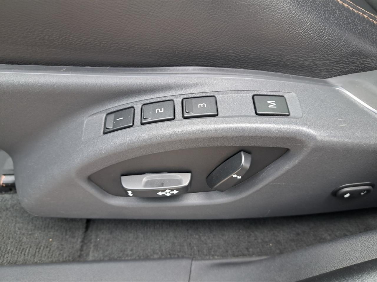 Volvo XC60 2.4 d5 kinetic awd 220cv geartronic