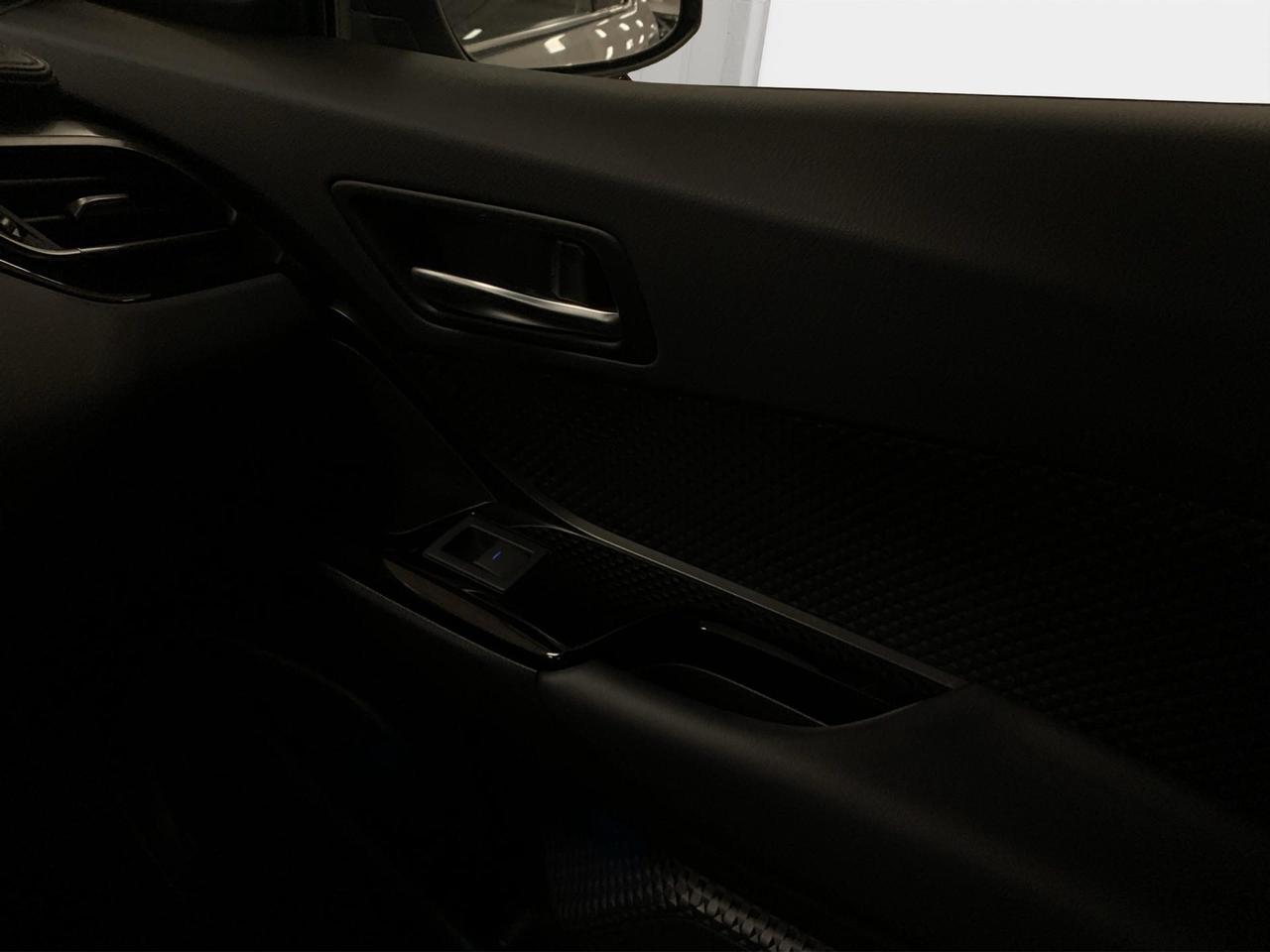 Toyota C-HR 2.0h Trend e-cvt