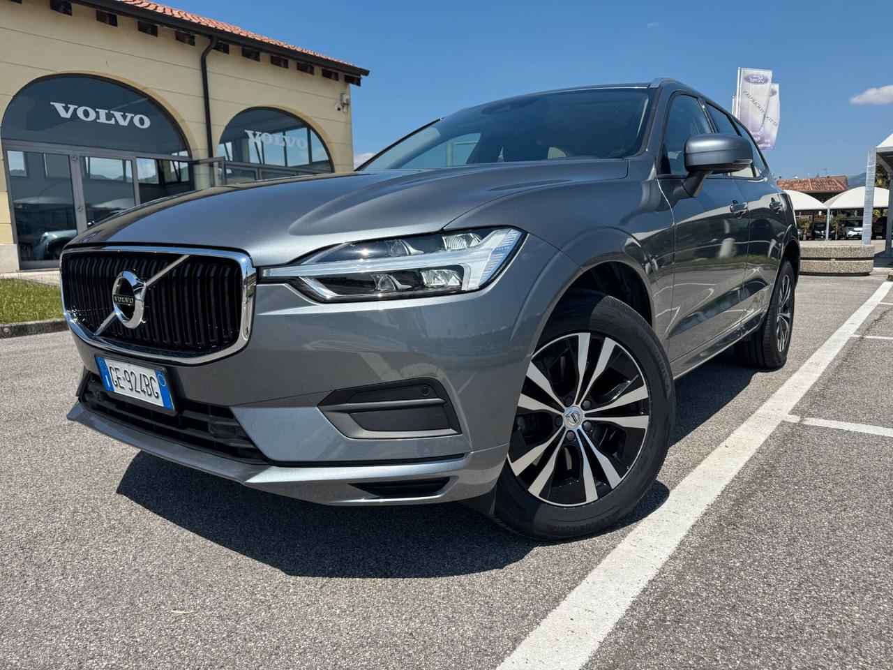 Volvo XC60 B4 AWD Diesel-Hybrid Momentum