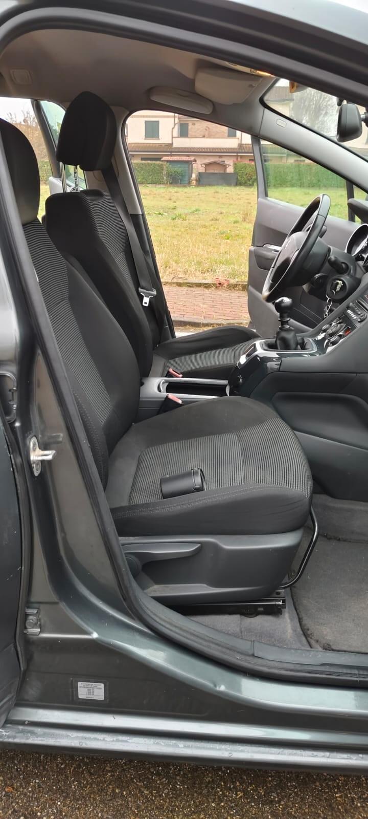 Peugeot 5008 1.6 HDi 112CV Business