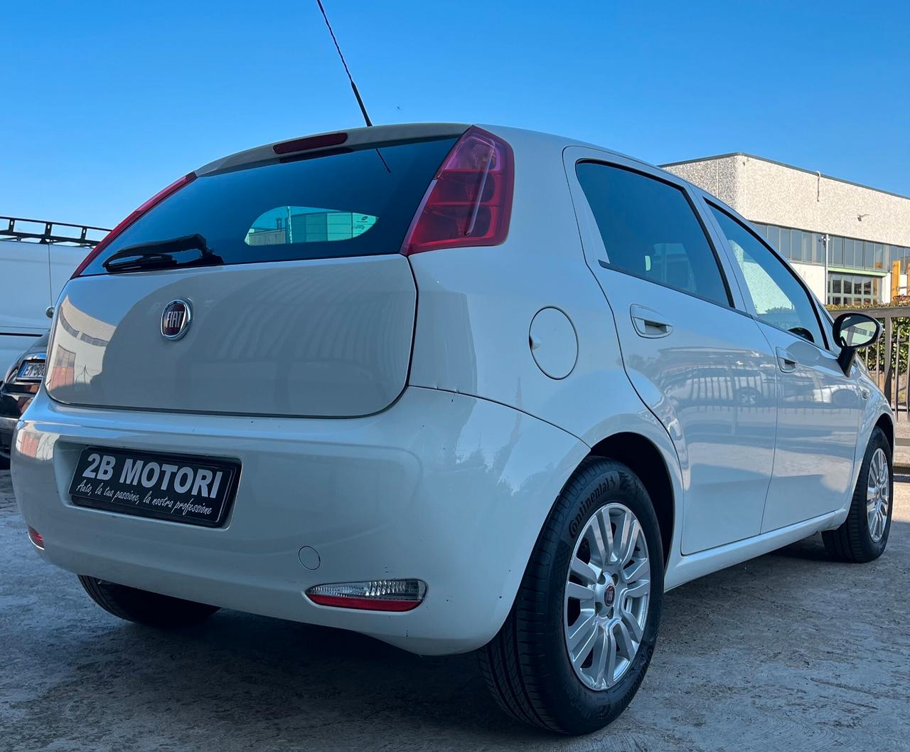 Fiat Punto 1.3 MJT II S&S 95 CV 5 porte Street