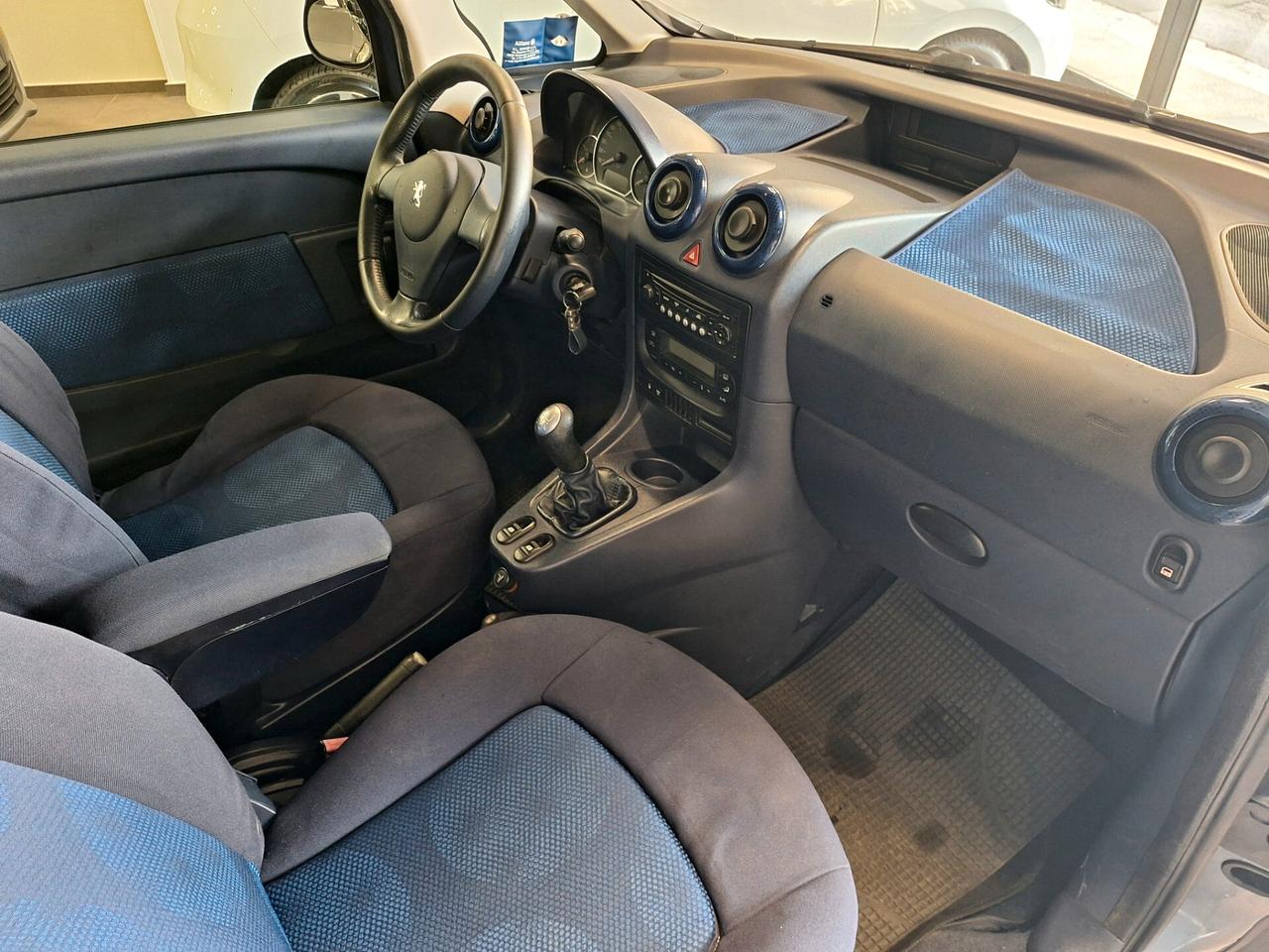 Peugeot 1007 1.6 HDi Sporty