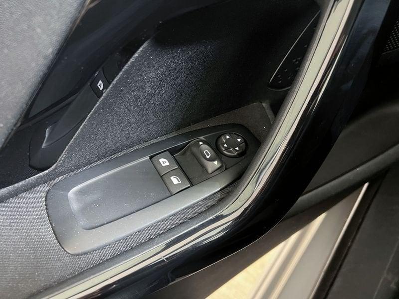 Peugeot 208 PureTech 82 5 porte Active