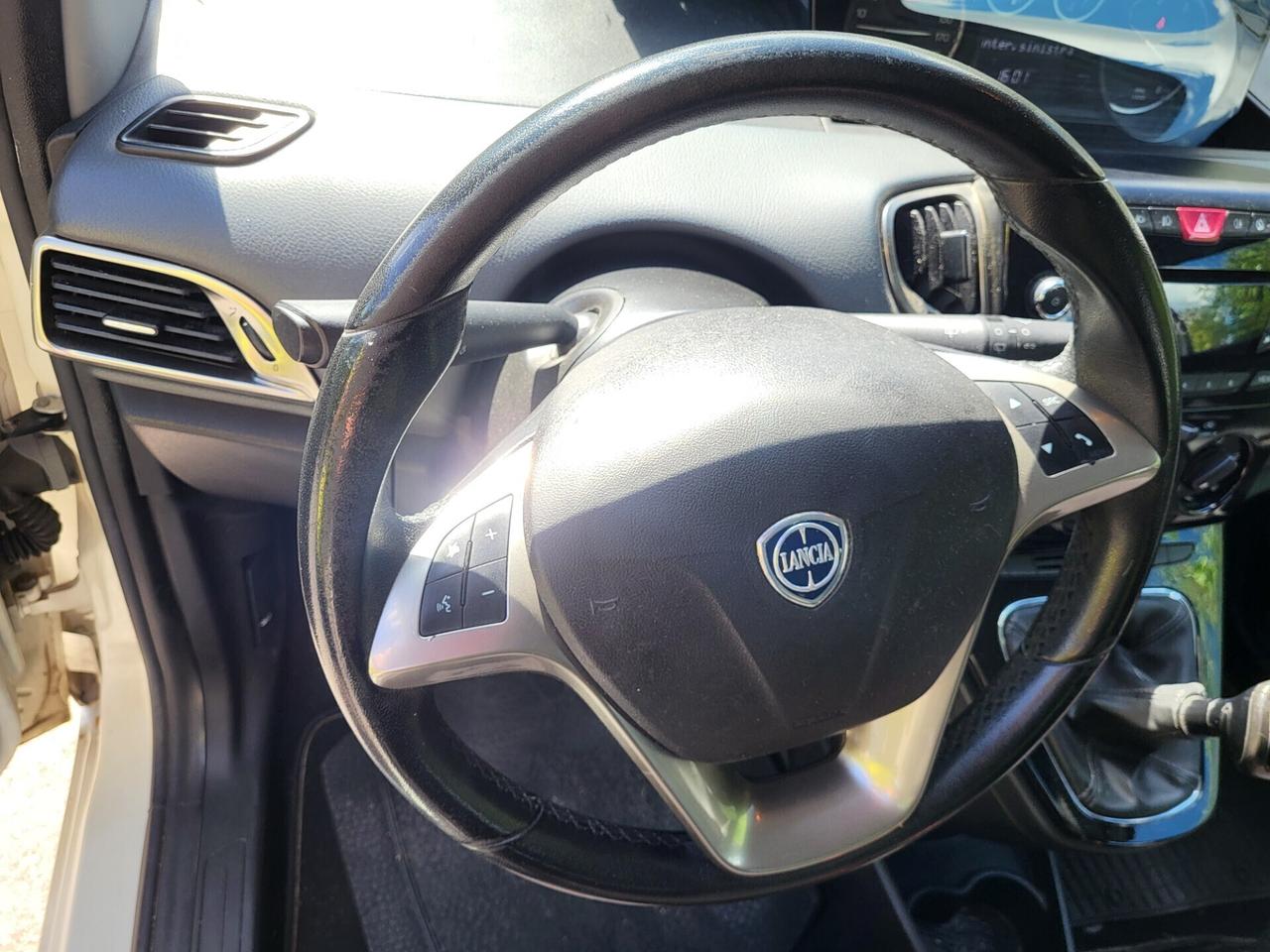 LANCIA Y 1,3 Mjet PLATINUM-UNICA PROPR-4 REVISIONI