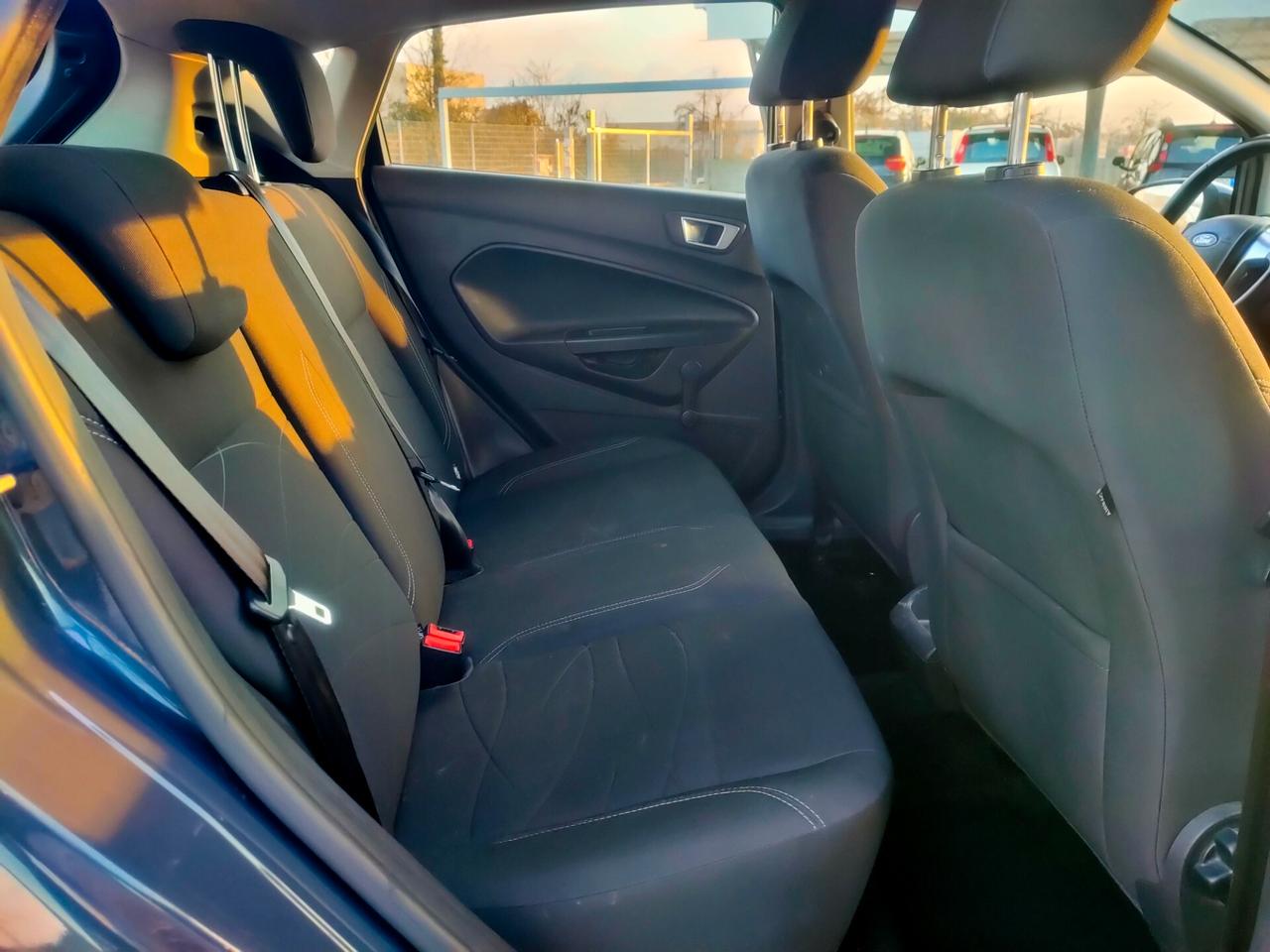 Ford Fiesta 1.5 TDCi 75CV 5 porte Business NEOPATENTATI