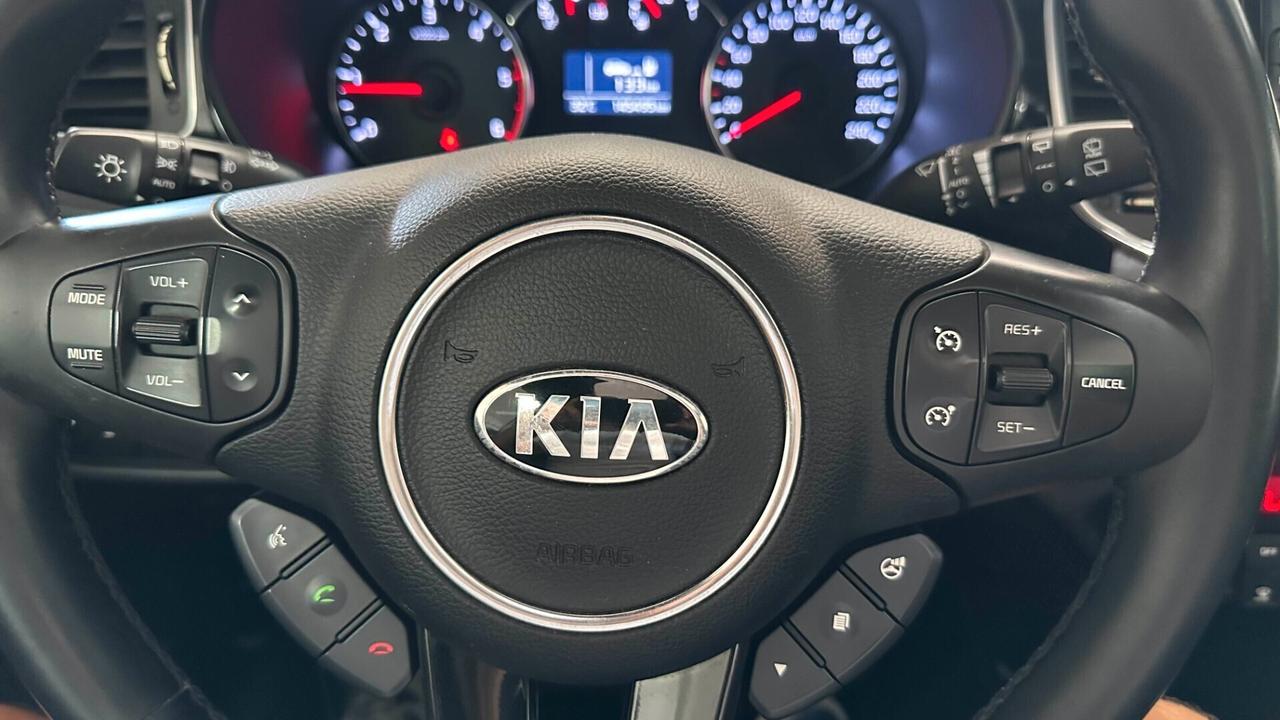 Kia Carens 1.7 CRDi 115 CV Class "Ben curata in tutto"