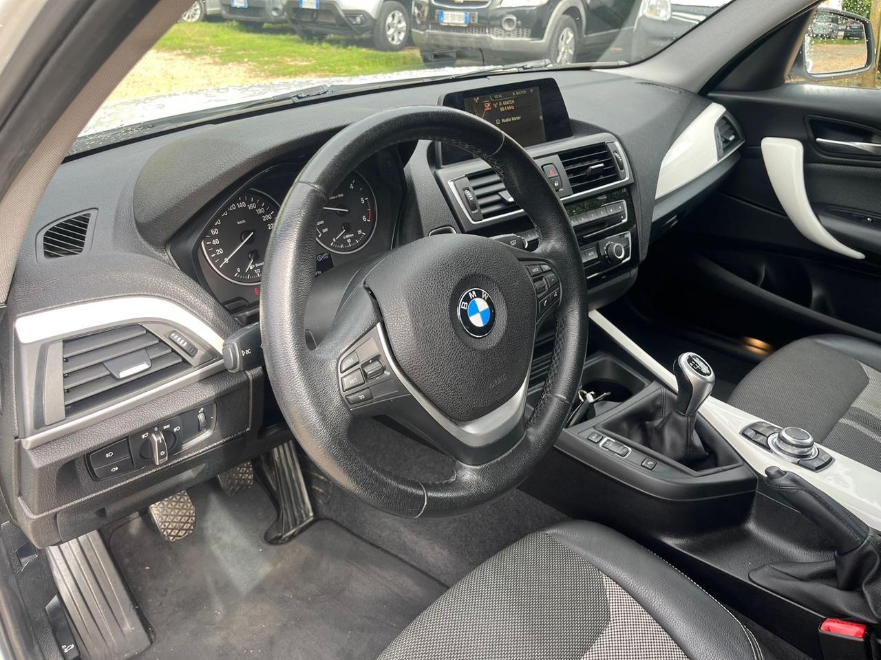 Bmw 118 118d 5p. Urban