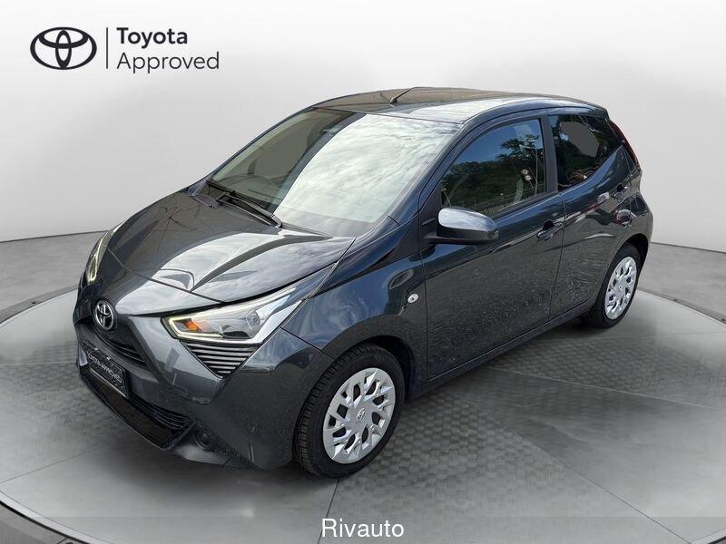 Toyota Aygo Aygo Connect 1.0 VVT-i 72 CV 5 porte x-play