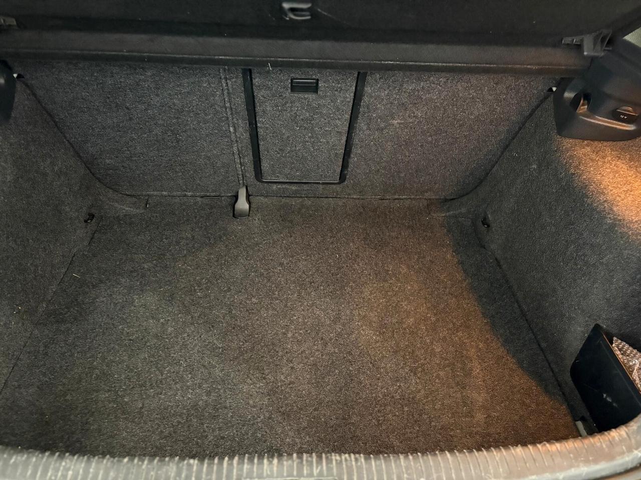 Volkswagen Golf 1.6 TDI DPF DSG 5p. Highline