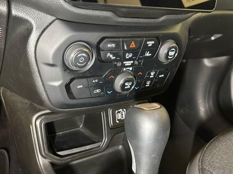 Jeep Renegade e-Hybrid 1.5 T4 MHEV 130cv Summit DDCT