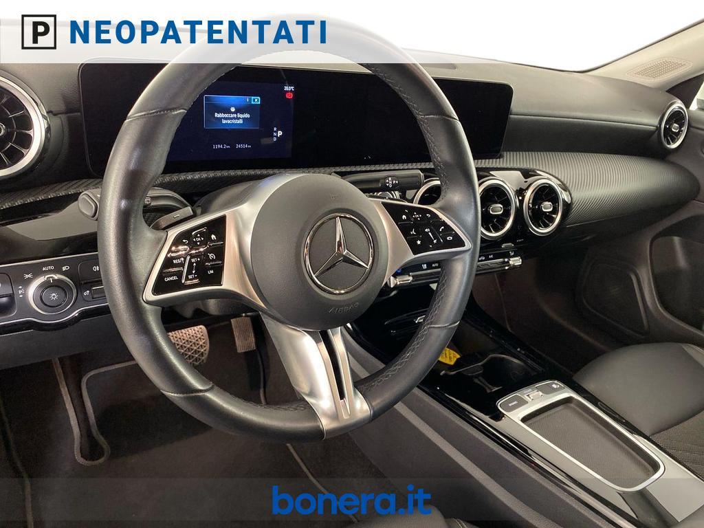 Mercedes CLA Shooting Brake 180 D Advanced 8G-DCT