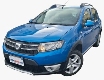 Dacia Sandero Stepway 900 TCe 90CV Lauréate - 2014