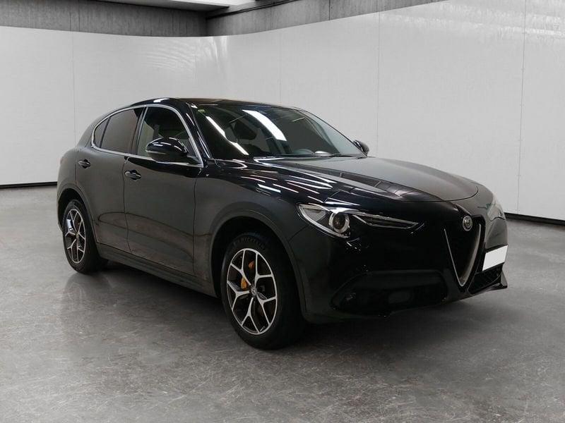Alfa Romeo Stelvio 2.2 t Executive Q4 210cv auto my19