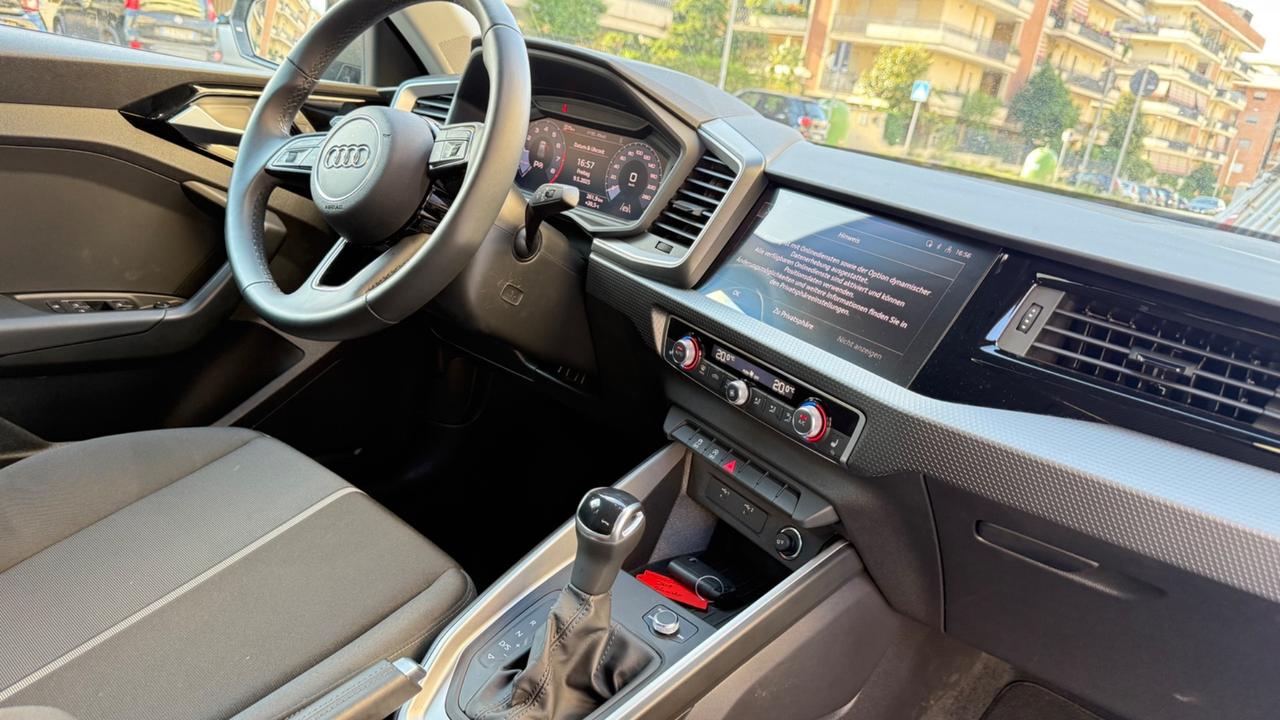 Audi A1 allstreet 30 TFSI S tronic Business LED NAVI COCKPIT CAR PLAY PDC CLIMA AUTOAMTICO CERCHI 17