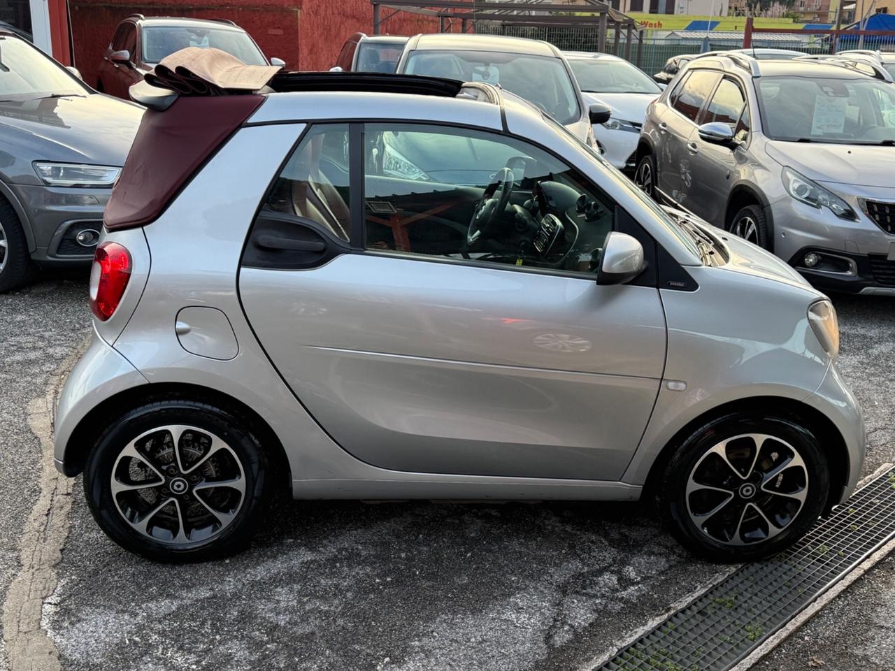 Smart 0.9 Turbo twinamic cabrio -pelle-rate-garanzia