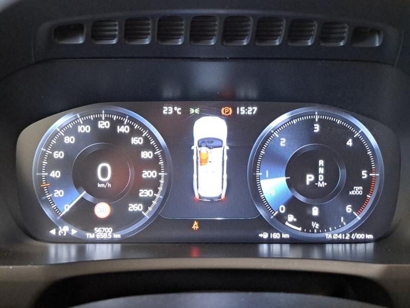 VOLVO XC90 B5 D AWD Geartronic Momentum Pro