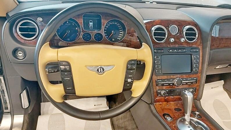 Bentley Continental GTC