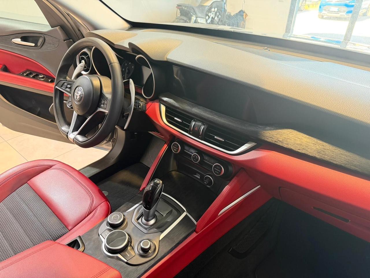 Alfa Romeo Stelvio 2.2 Turbodiesel 190 CV AT8 Q4 B-Tech