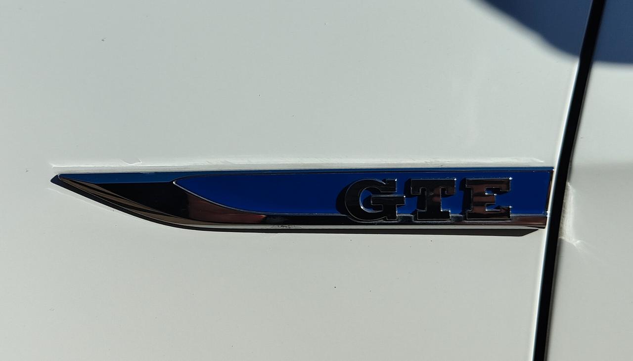 Volkswagen Golf GTE 1.4 TSI Hybrid PLUG-IN DSG 204CV