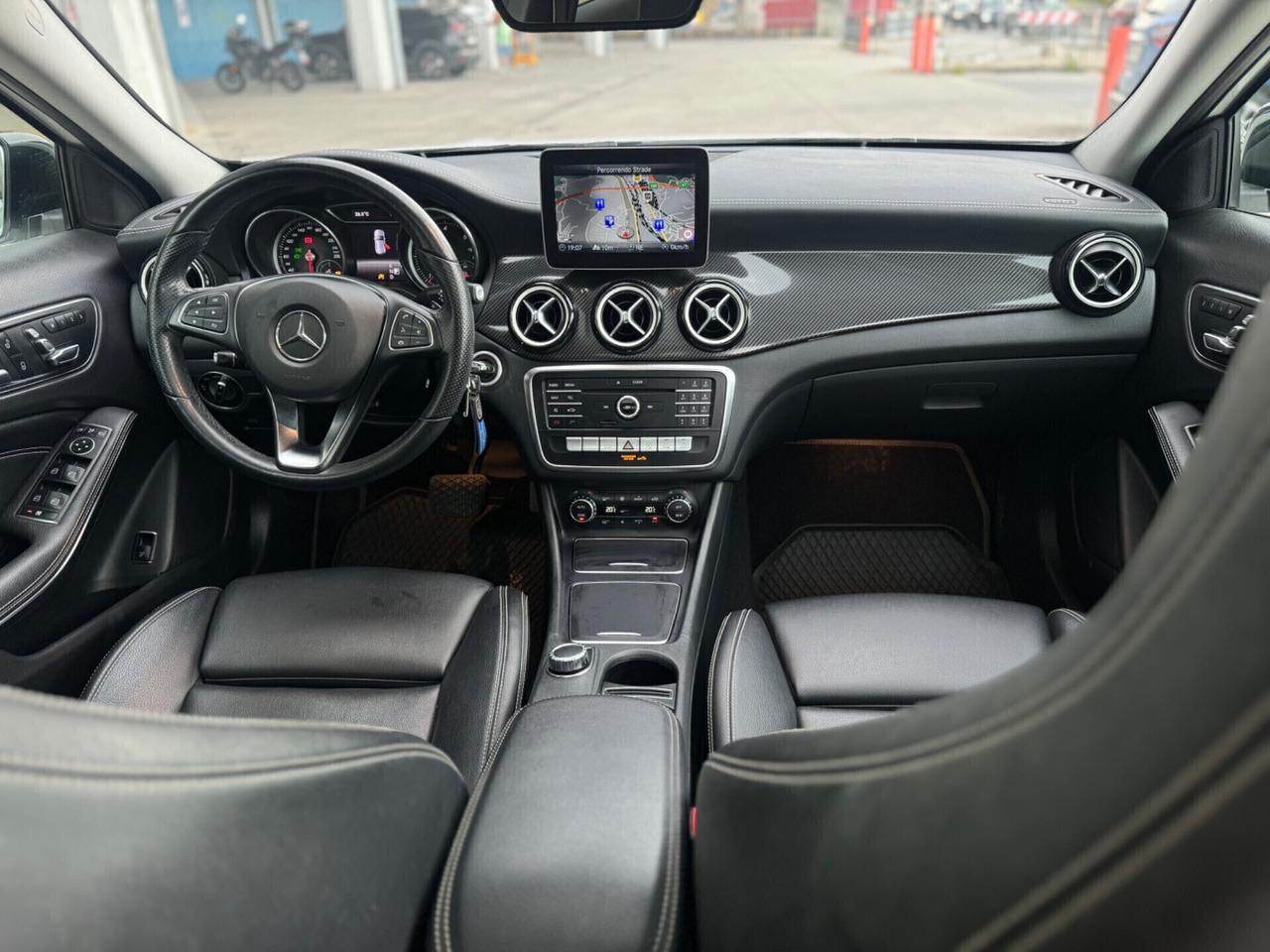 Mercedes-benz GLA 200d 4Matic Premium AMG 2018