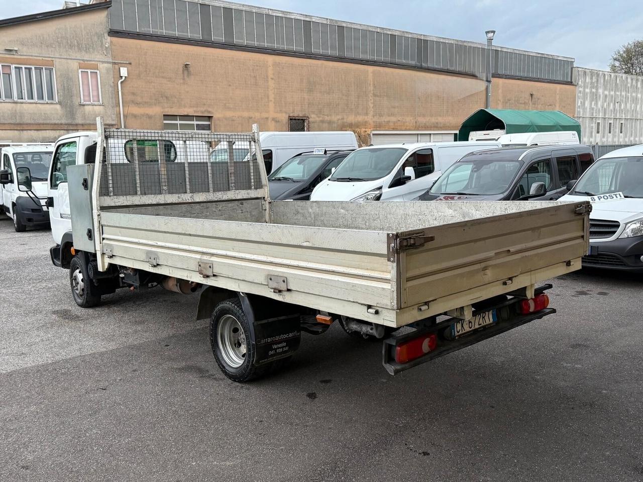 NISSAN Cabstar .35 3.0 Tdi 120 CV CASSONE FISSO