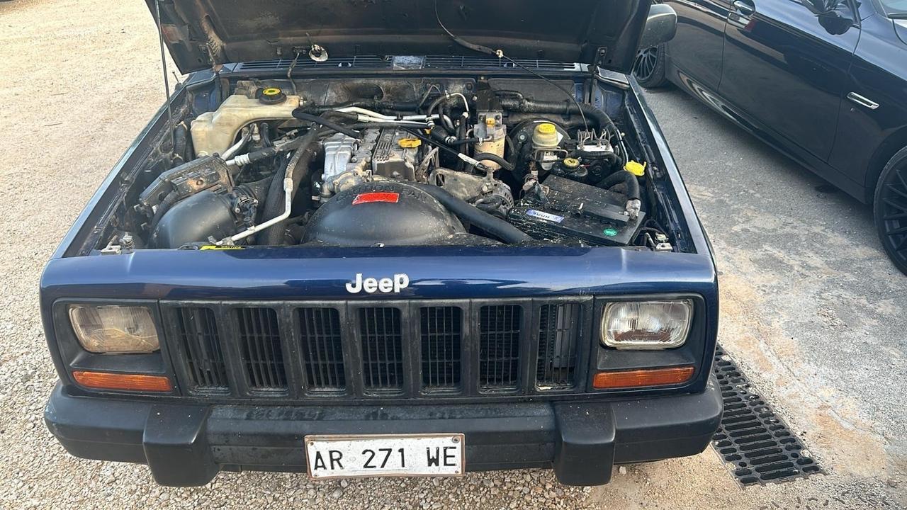 Jeep Cherokee 2.5 TD 5 porte Command-Trac jamboree