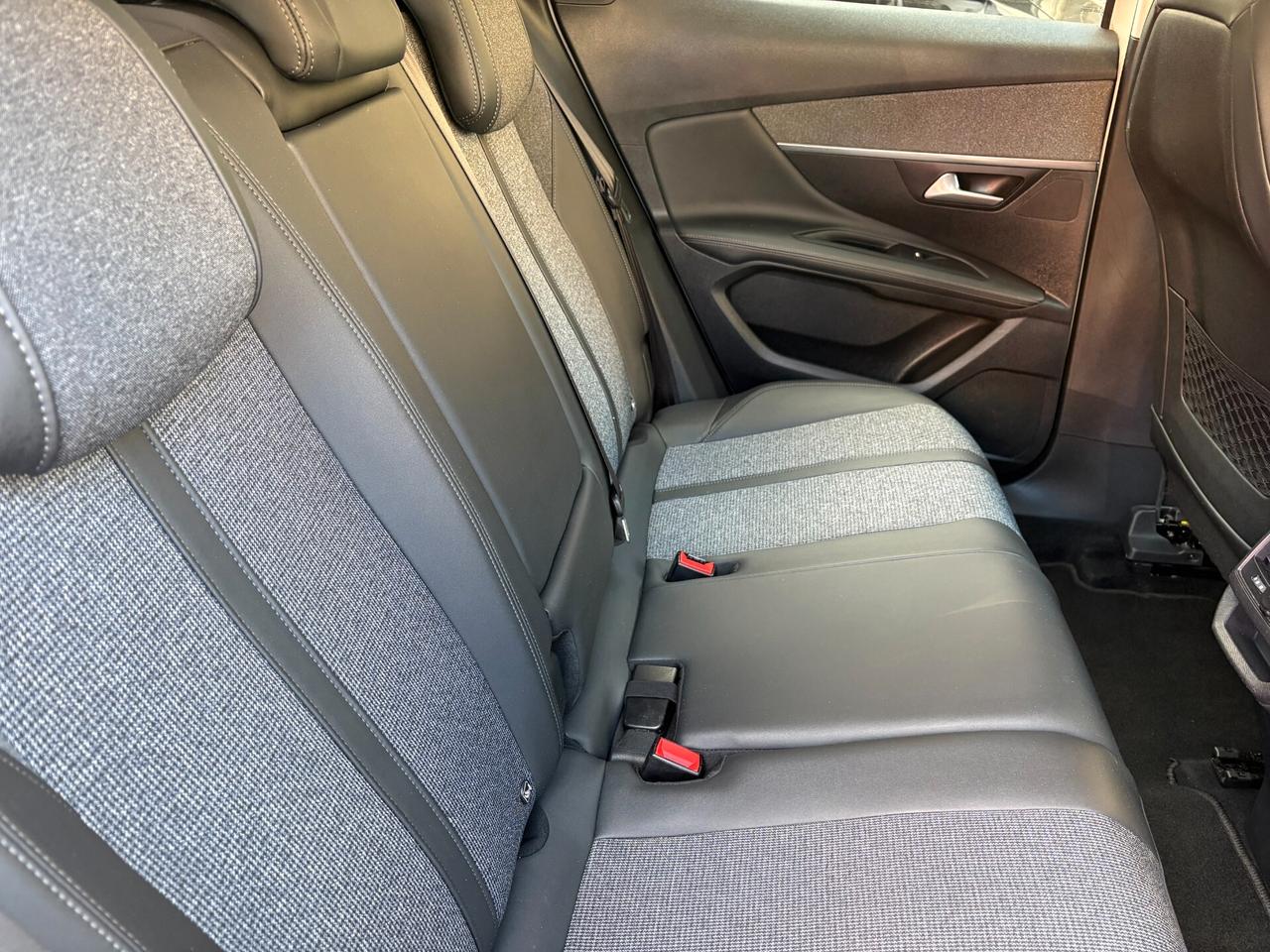 Peugeot 3008 BlueHDi 130 S&S Allure