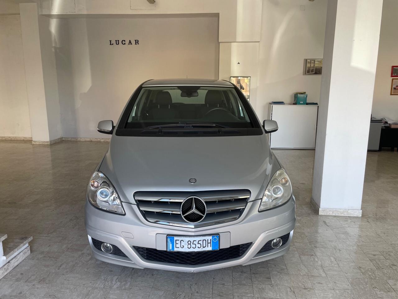 MERCEDES CLASSE B 180 116 CV "OK NEOPATENTATI"