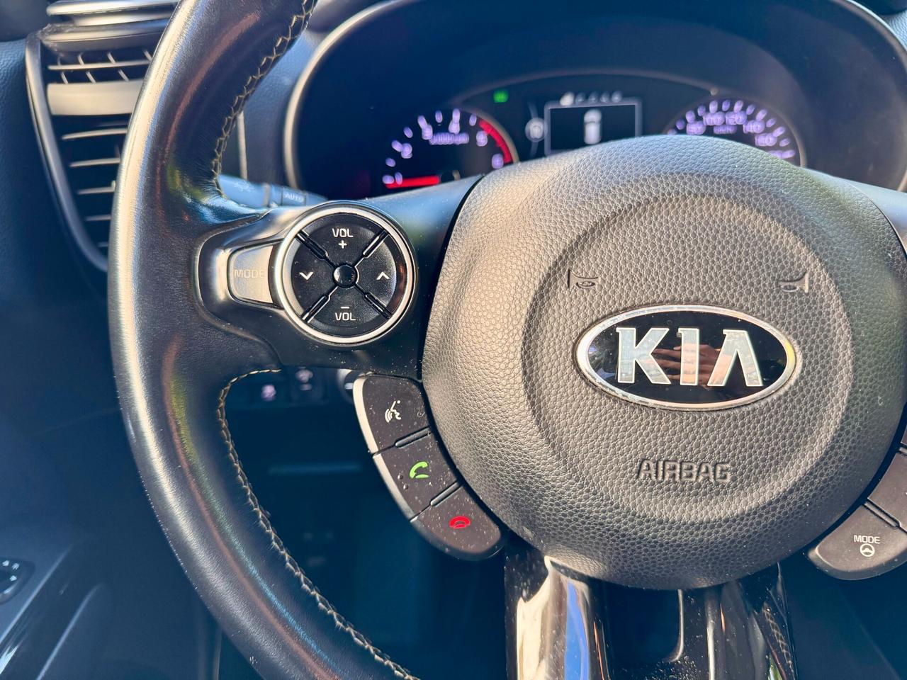 Kia Soul 1.6 CRDi You 16V 128cv auto
