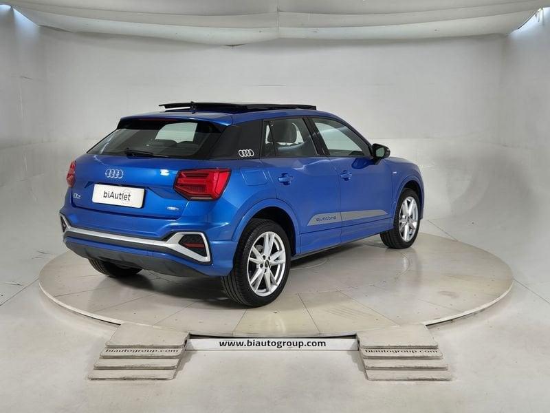 Audi Q2 I 2021 40 2.0 tfsi Business Advanced quattro s-tronic