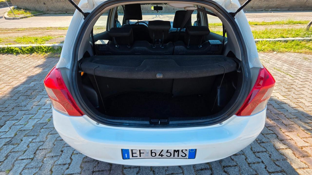 Toyota Yaris 1.0 5 porte Now