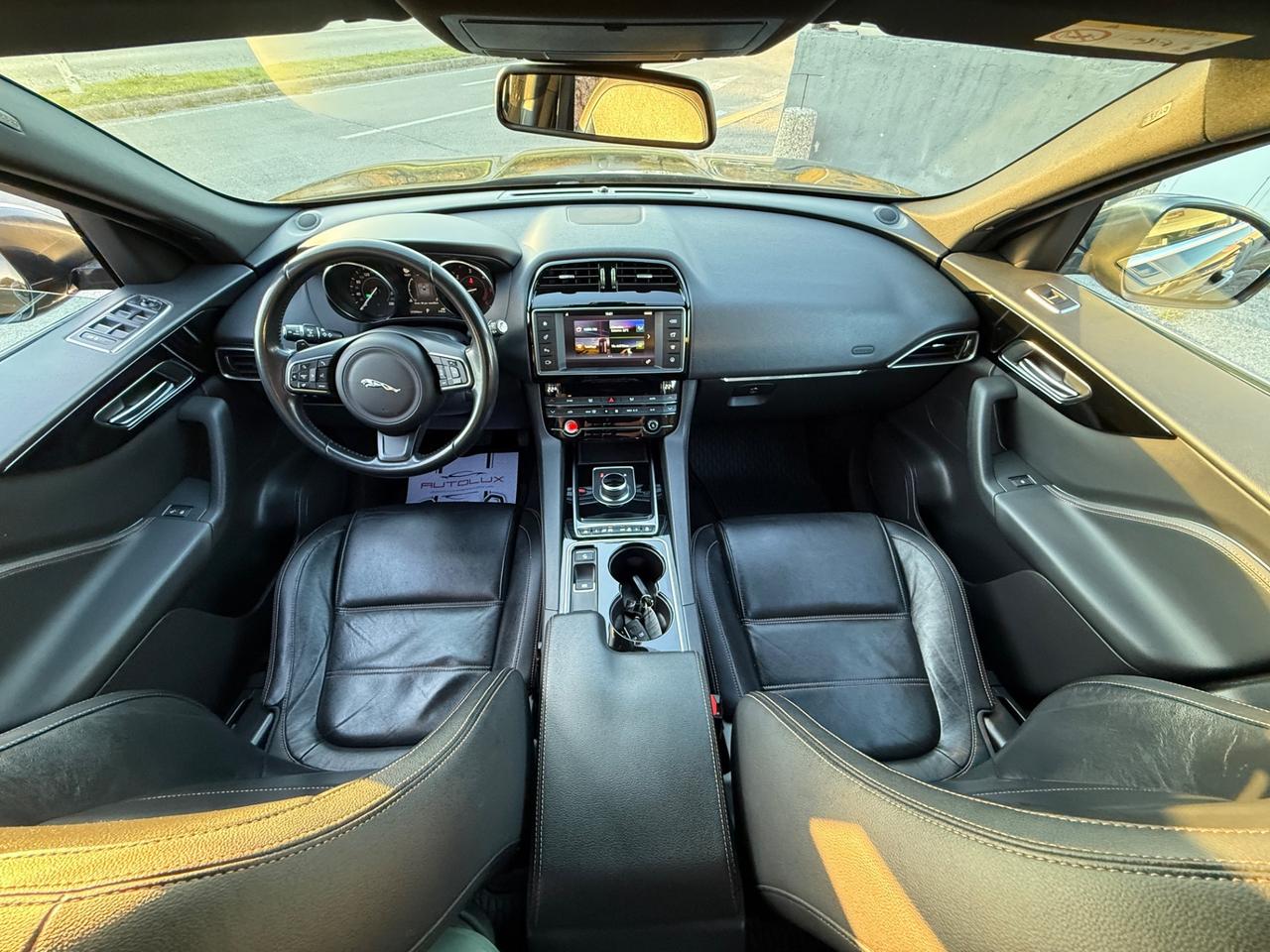 Jaguar F-Pace 2.0 D 180 CV AWD aut. Portfolio 2017