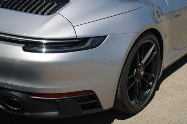 PORSCHE 911 Carrera GTS Cabriolet
