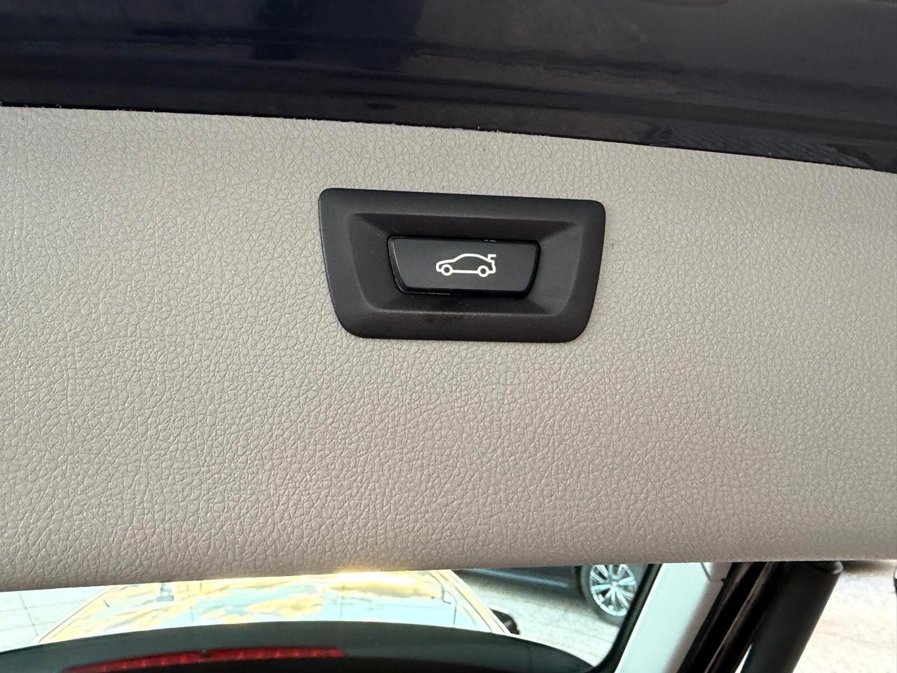 BMW 316D TOURING SPORT 2.0 116CV NAVI CAM OK NEOPATENTATI ANNO 2018