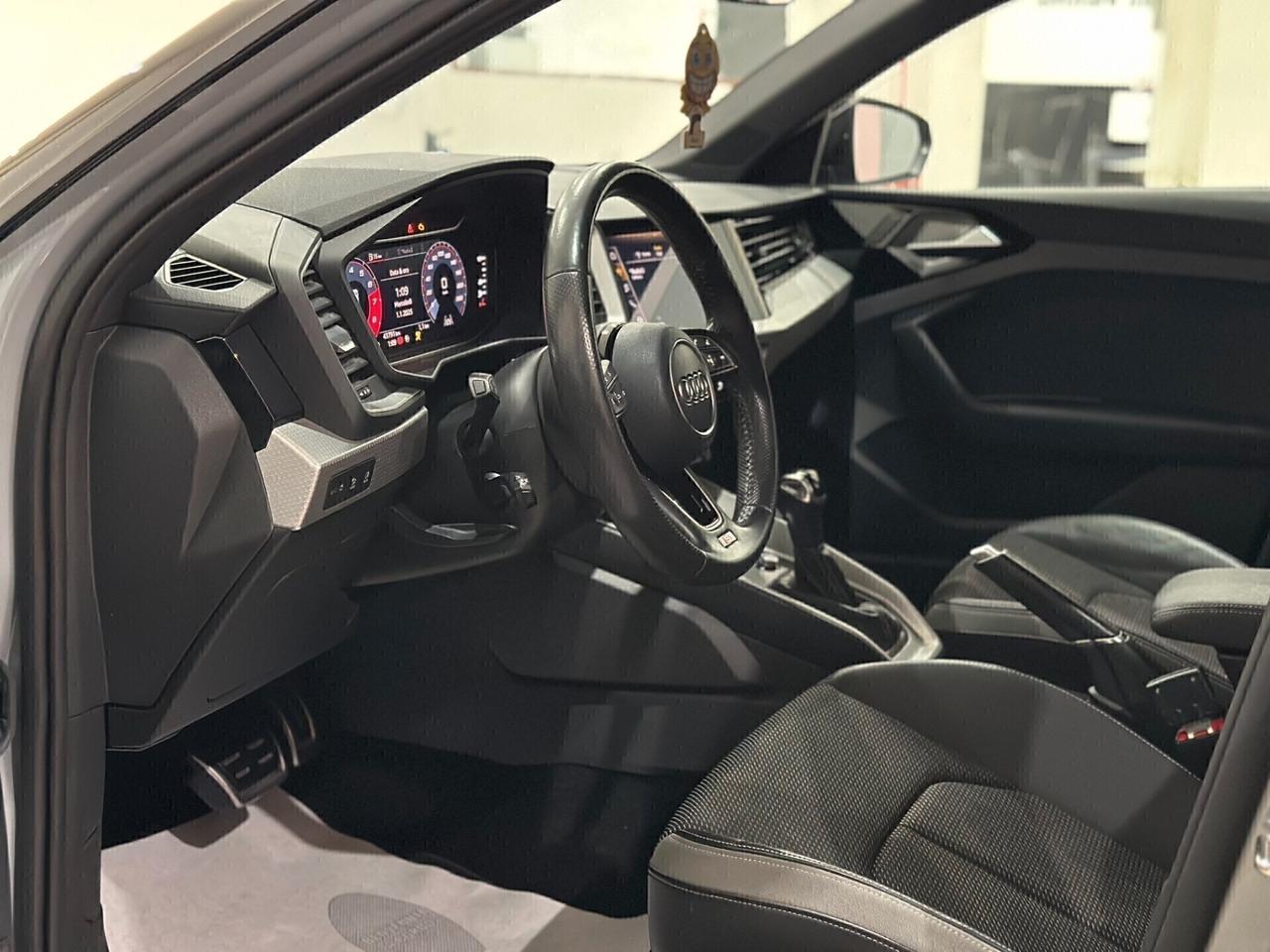 Audi A1 citycarver 35 TFSI S tronic